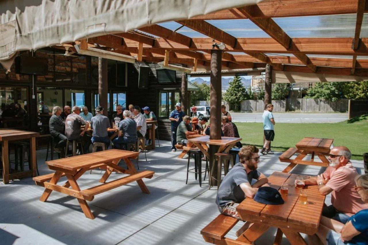 Hawea Hotel Wanaka Exterior photo
